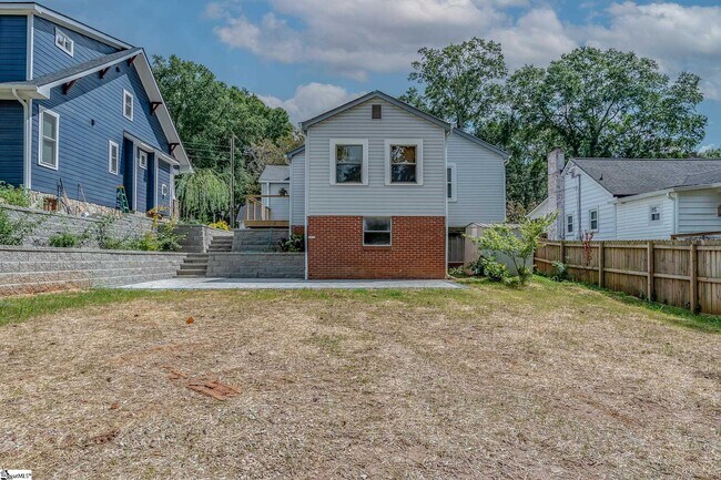 Foto del edificio - 202 Briarcliff Dr