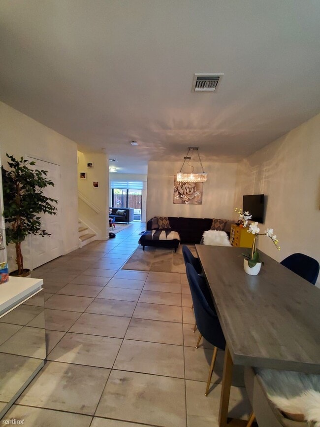 Foto del edificio - 3 br, 2 bath House - 18421 NW 89th Ct Town...