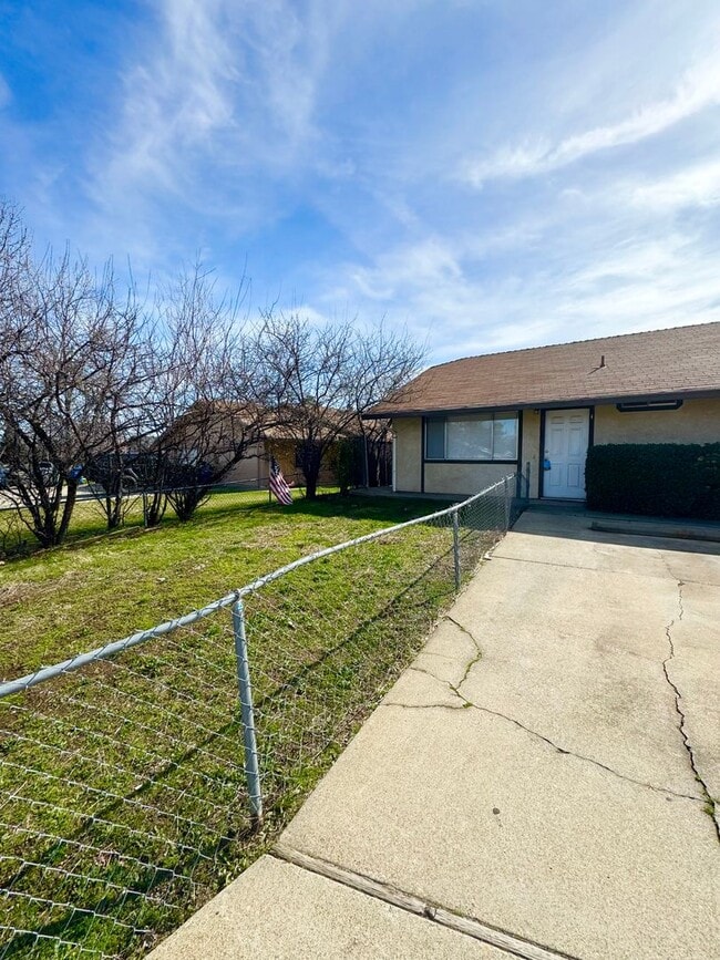 Building Photo - 3489 Magnums Way