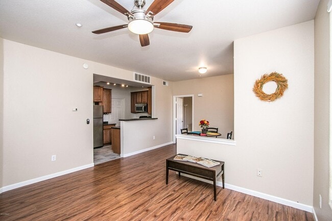 Family Room - 5303 N 7th St