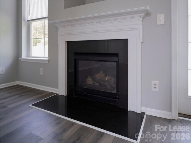 Foto del edificio - 1030 Boxelder Ln