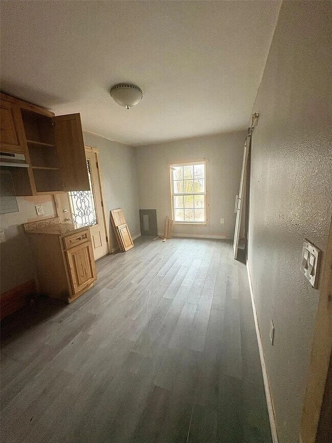 Foto del edificio - COMING SOON! 3 BED HOUSE!