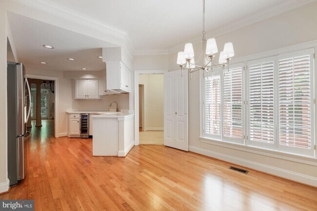 Foto del edificio - 4031 Mansion Dr NW