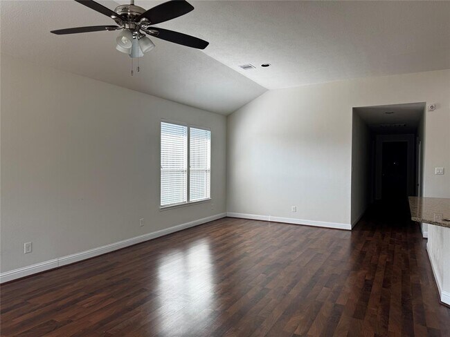Foto del edificio - 15414 Paloma Crossing Ct