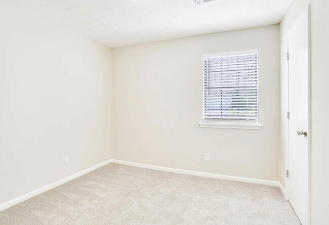 Foto del edificio - 5590 Pennybrook Ct