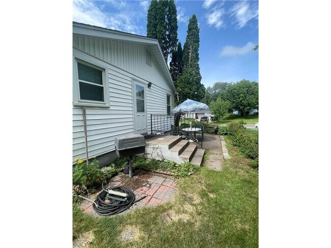 Building Photo - 1056 Ingerson Rd