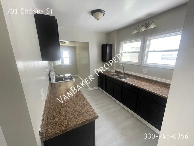 Foto del edificio - 701 Crosby St