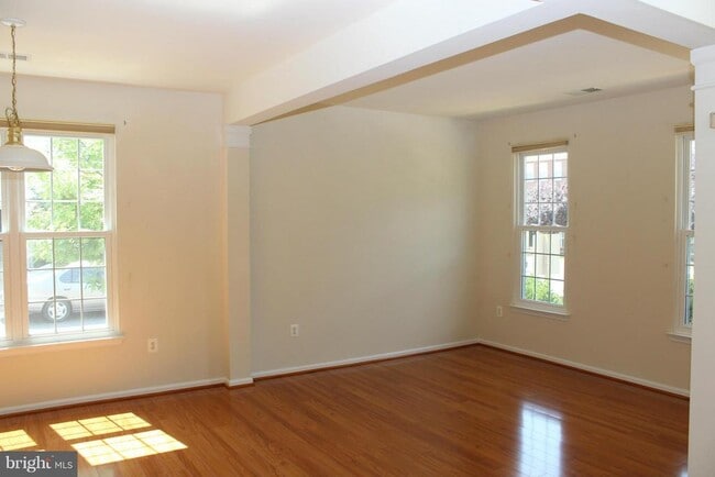 Building Photo - 20965 Kittanning Ln