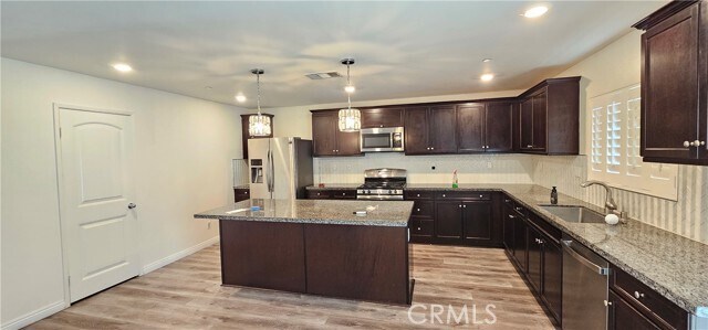 Foto del edificio - 6344 Gold Finch Way