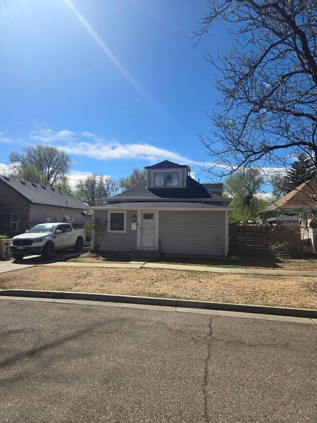 Foto del edificio - Spacious and Bright 3B Home in Longmont Available for August. Great Location!