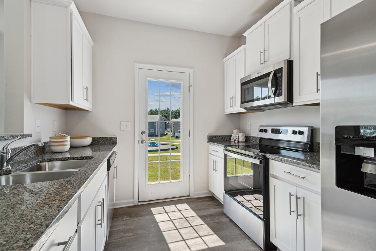 Foto principal - 8437 Jane Dr