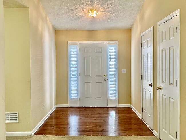 Building Photo - Powder Springs Rental