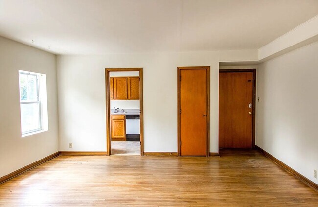 Foto del edificio - 809 S Henderson