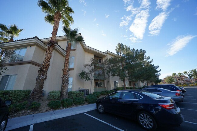 Foto del edificio - Showings Available Now
