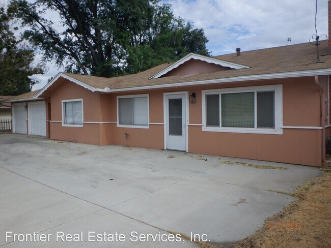 Building Photo - 3 br, 2 bath House - 205 Valley Blvd