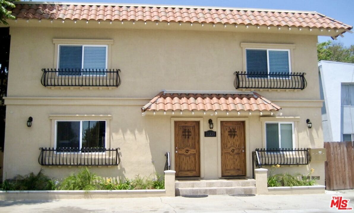 Foto principal - 11339 Venice Blvd.