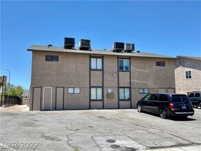 Building Photo - 2341 Exeter Dr