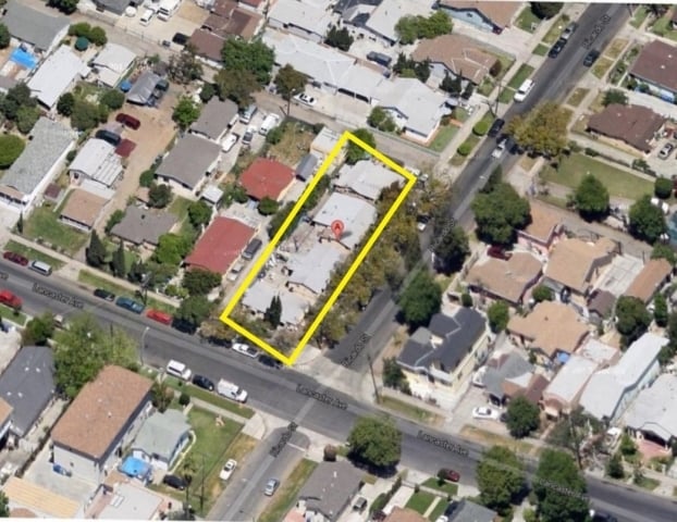 Building Photo - 2483 Lancaster Ave