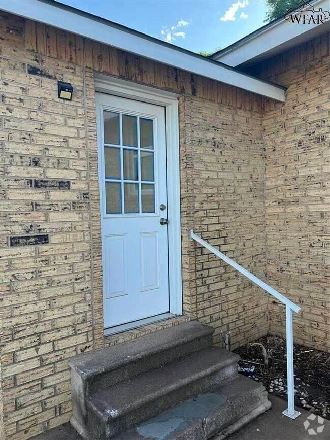 Building Photo - 1417 Pecanway Dr