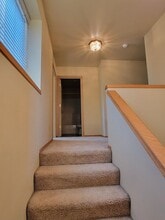 Building Photo - 975 N River Rock Dr