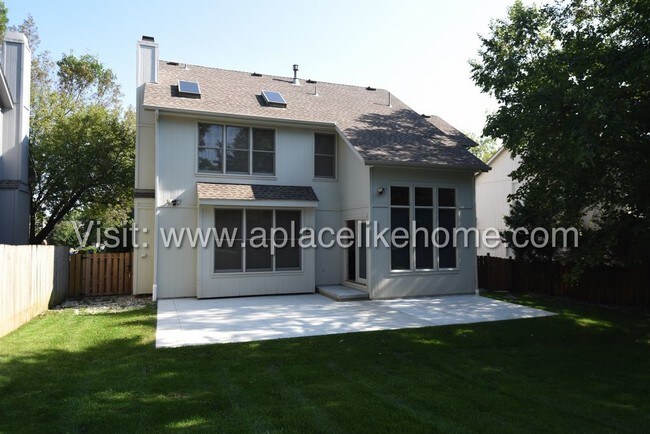 Foto del edificio - 11611 W 115th St Overland Park KS 66210