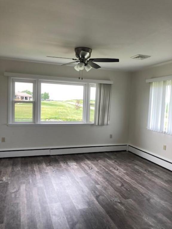 Building Photo - 3 bedroom in GENESEO IL 61254
