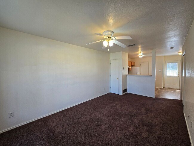 Building Photo - $250 OFF YOUR FIRST FULL MONTH'S RENT - AVAILABLE NOW!