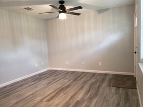 Building Photo - 1503 Ryon St
