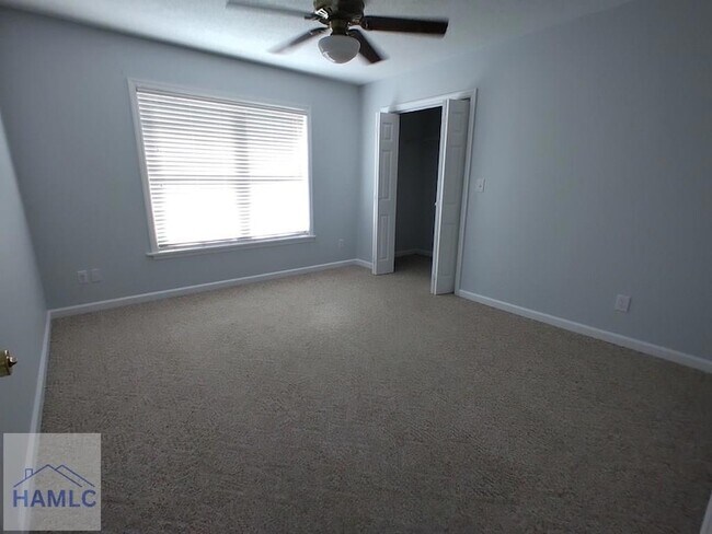 Foto del edificio - 306 N Main St