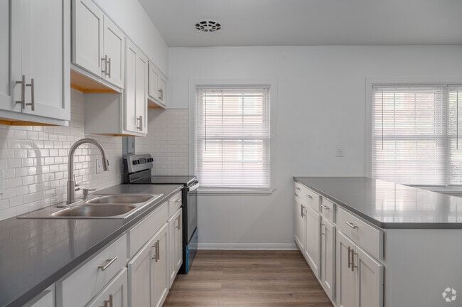 Building Photo - Farnsleigh Apartments