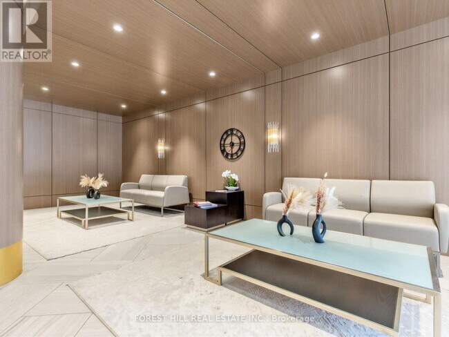 Photo du bâtiment - 2500 Bathurst St