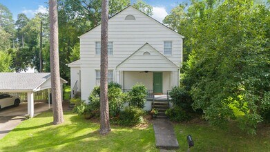 Building Photo - 3800 Thornwood Rd