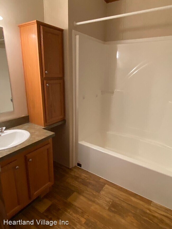 Building Photo - 3 br, 2 bath House - 250 G St