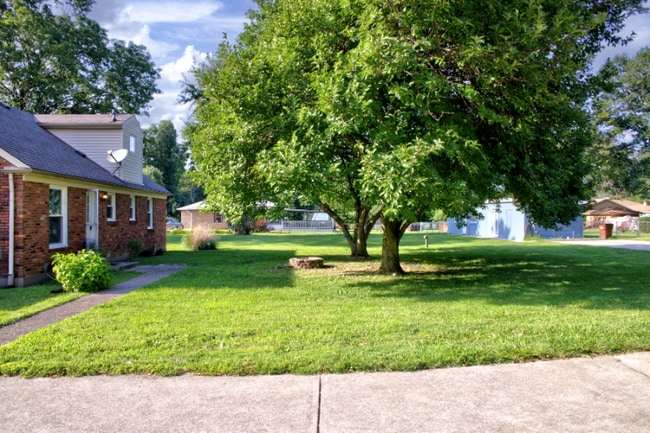 Photo - 8006 Watterson Trail House