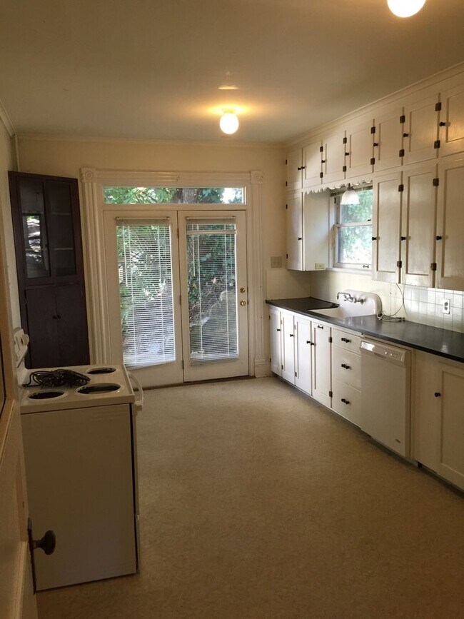 Foto del edificio - 910 N Garden St