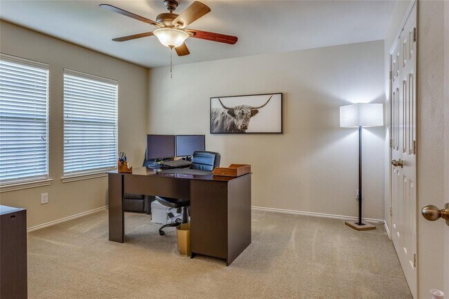 Building Photo - 2432 Clairborne Dr