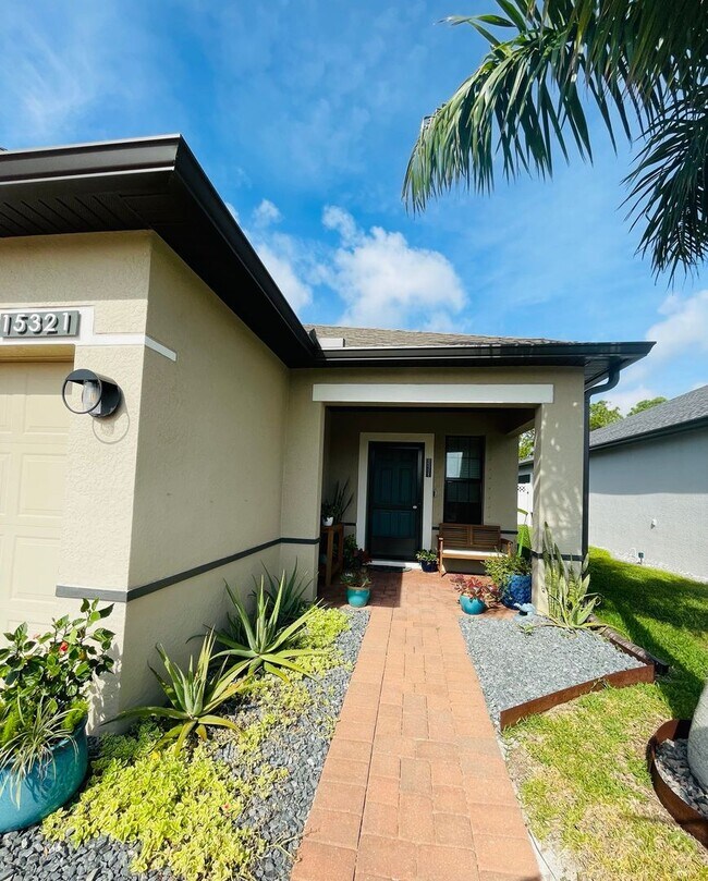 Building Photo - 15321 Mille Fiore Blvd
