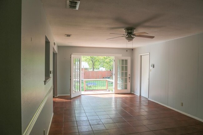 Building Photo - 6309 Craigwood Cir