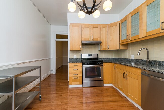 Building Photo - 2912 13th St NW