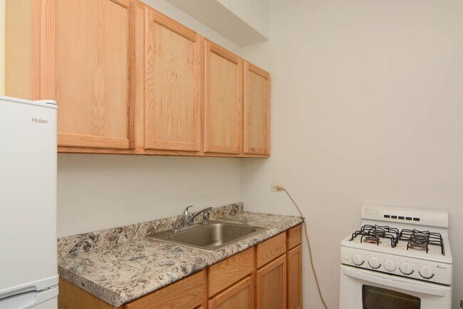 Foto del edificio - 4060 N Kenmore Ave