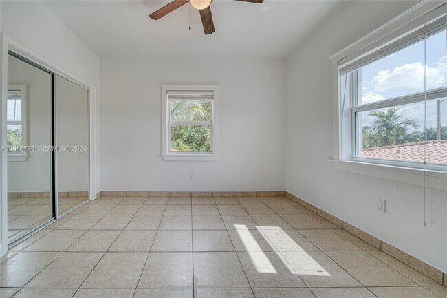 Foto del edificio - 2205 SW 13th St