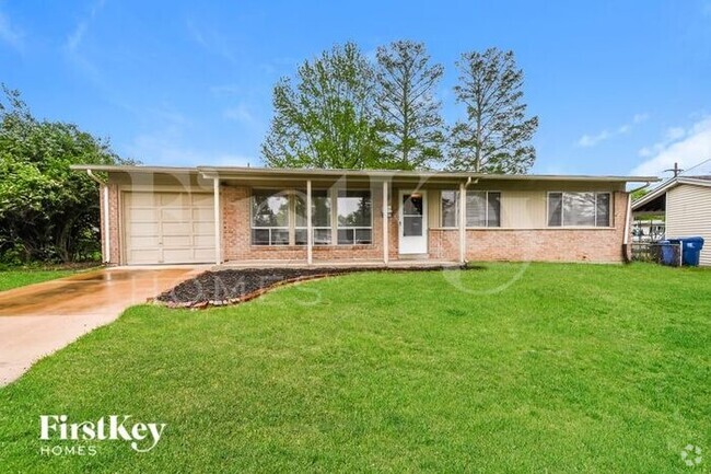 Building Photo - 1520 Ascot Terrace