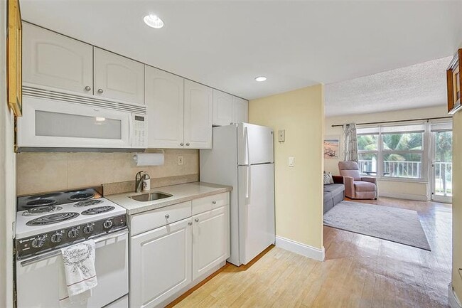 Foto del edificio - 3000 E Sunrise Blvd