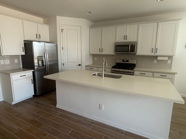 Building Photo - 6057 S Oxley