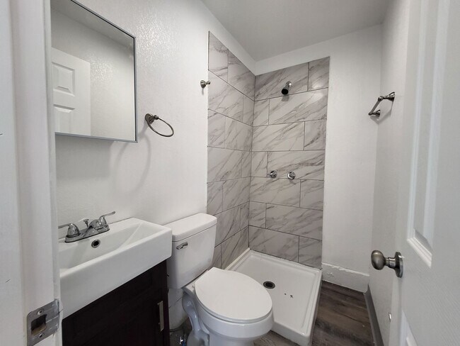 Foto del edificio - 82 N Louisiana St