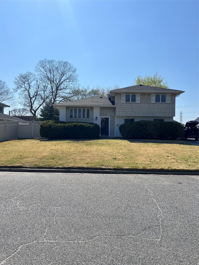 Foto principal - 25 Fairlawn Ln