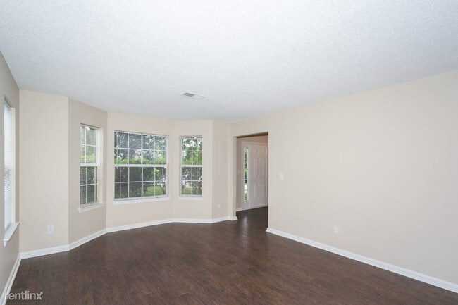 Building Photo - 2114 Redwater Dr