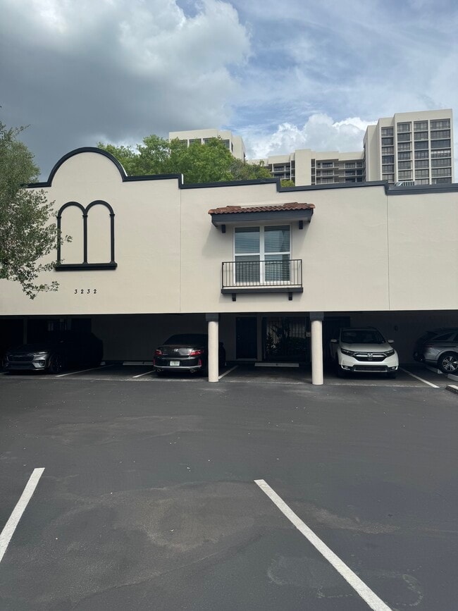 Building Photo - 3232 S Macdill Ave