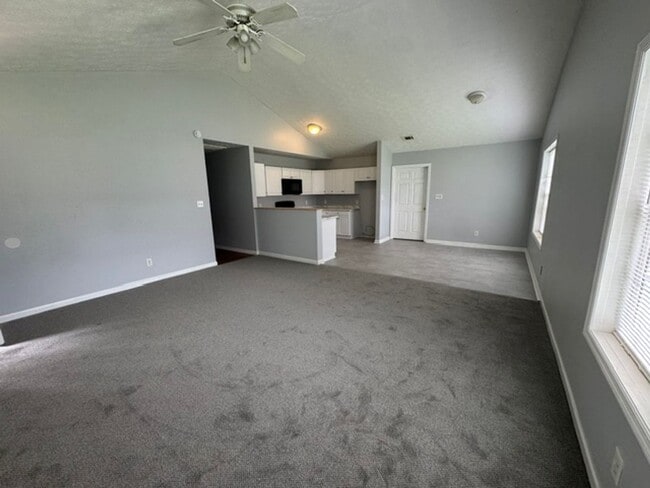 Building Photo - 3310 Hogansville Rd