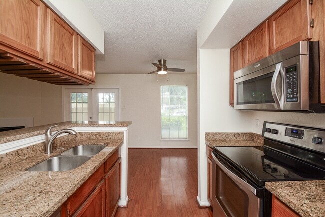 Building Photo - 2120 El Paseo St